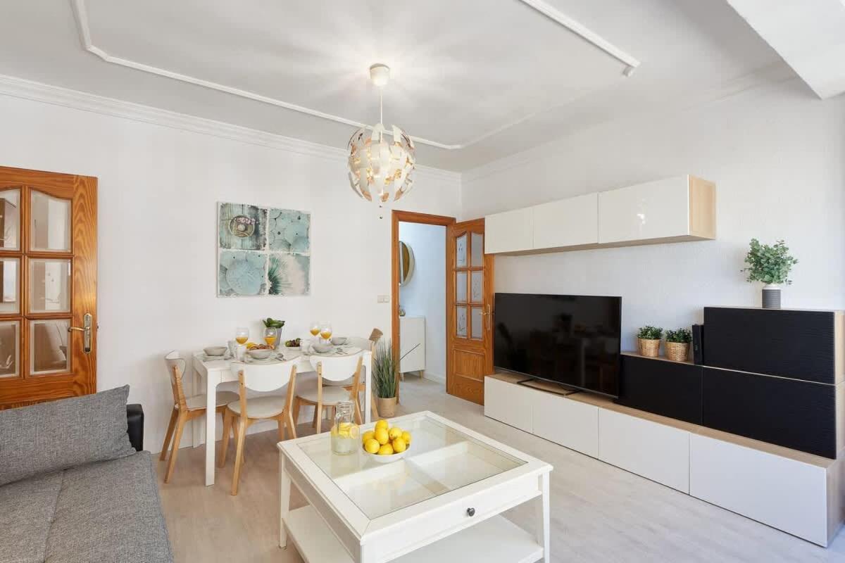 Vivendos - Ma10 - Maestro Alonso Appartement Málaga Buitenkant foto